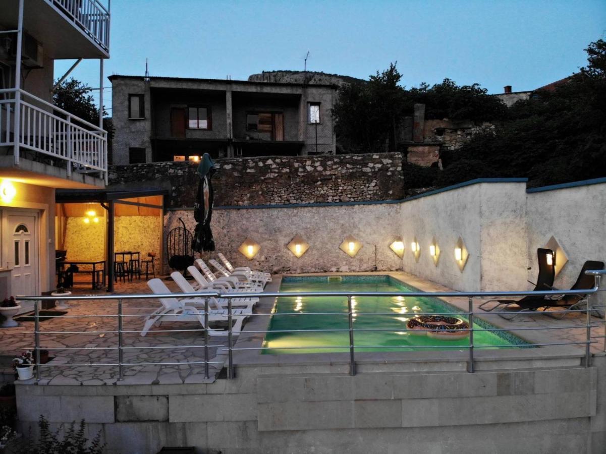 Apartments Horizont Mostar Bagian luar foto